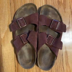 Arizona Maroon Suede Birkenstock’s size 39